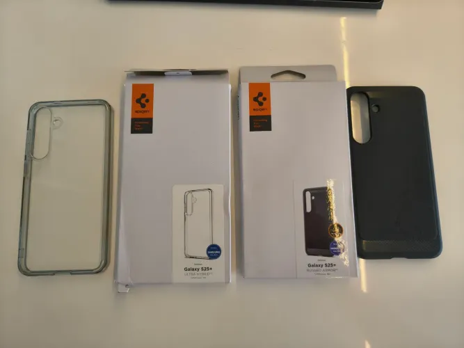 Capa Spigen Galaxy S25 Plus