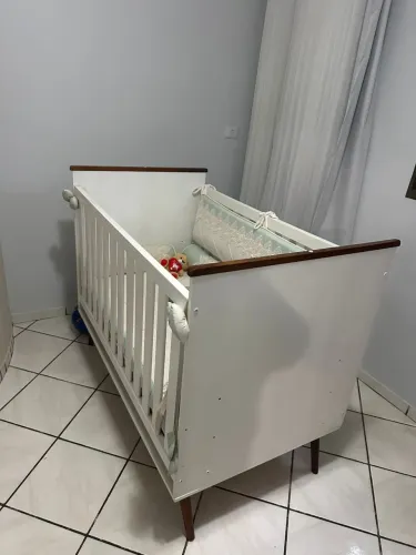 Berço e colchao 