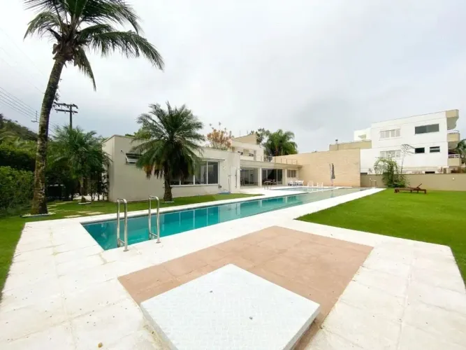 Casa com 7 quartos à venda em Vista linda - SP