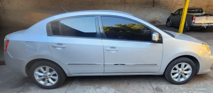 Nissan Sentra S 2.0/ 2.0 Flex Fuel 16V Aut. 2011
