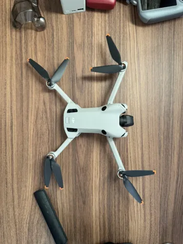 DJI Mini 4 Pro (com defeito ? leia a descrição)