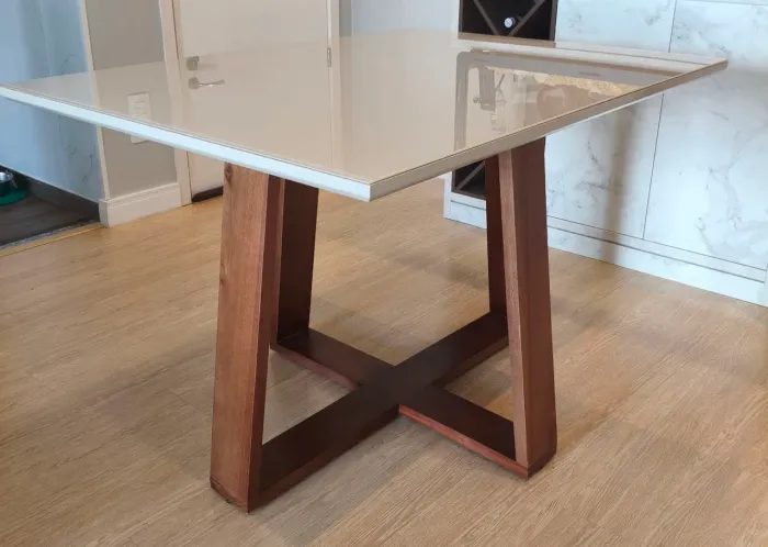 Vendo Mesa de Jantar