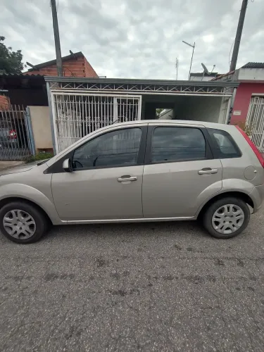 Ford Fiesta SE 1.6 8V Flex 5P 2014