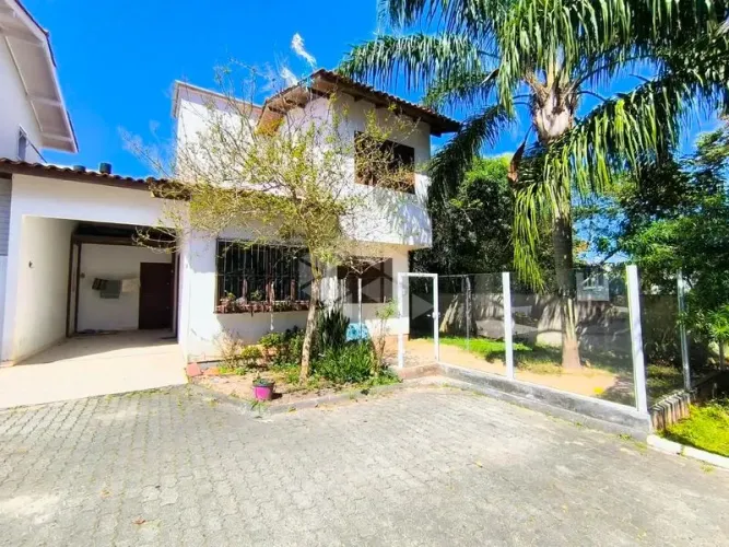 Casa em Condomínio 180M² - para Alugar