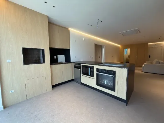 Apartamento em Laguna, Mar Grosso, 3 Suítes, Novo, 2 Vagas. Prédio Novo. 