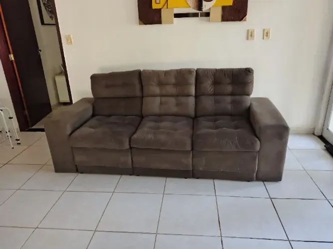 Sofá Marrom de 3 lugares 