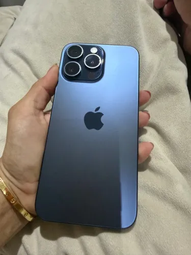 IPHONE 15 PRO MAX MUITO NOVO
