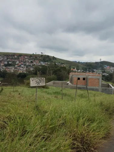 Terreno plano não precisa desaterrar nem fazer muro de arrimo