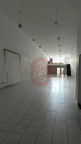 Salão comercial de 350 metros no Tatuapé.
