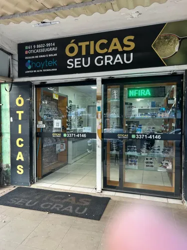 VENDO ÓTICA EM CEILÂNDIA 