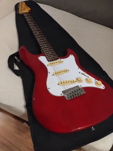 Guitarra Strinberg Stratocaster - Vermelha/Vinho