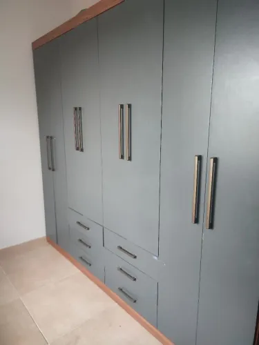 Guarda roupa casal Master 8 portas e 6 gavetas