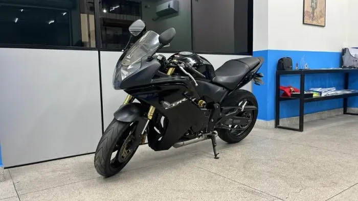 HONDA CBR 600 F