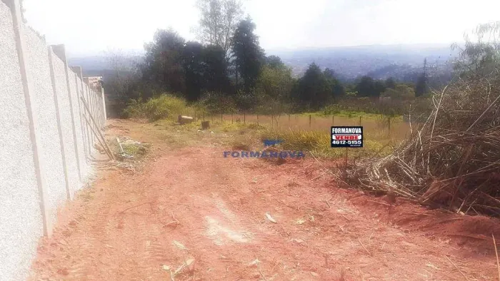Chácaras das Rosas - Terreno 1.600m² Residencial à VENDA em rua fechada