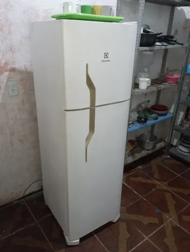 Geladeira Frostfree Electrolux 