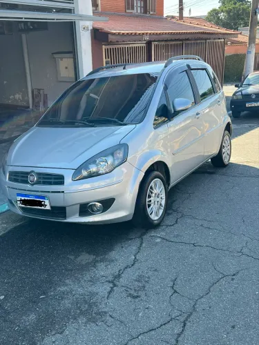 Fiat Idea Attractive 1.4 Fire Flex 8V 5P 2013
