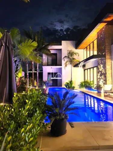 CASA A VENDA EM CONDOMÍNIO ALTO PADRÃO, COM 6 SUÍTES E 4 VAGAS, PORTO FELIZ, SP