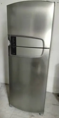 DOA-SE GELADEIRA PARA PEÇAS !!