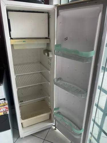 Geladeira Consul 220v