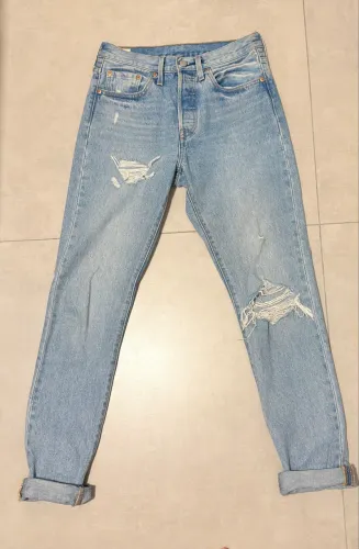 Levis 501 feminina skinny W27 L32