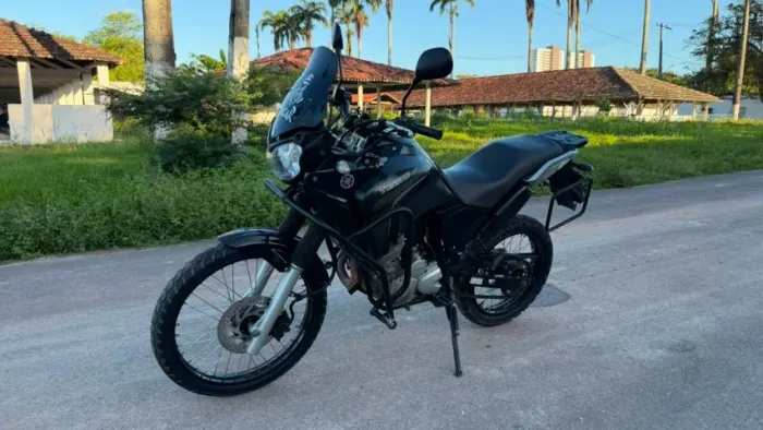 XTZ 250 2011 TENERE - com acessórios, raios inox - IPVA 2026 Quitado! - Fastcar