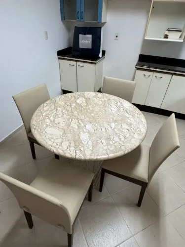MESA REDONDA MÁRMORE TRAVERTINO 4 lugares 