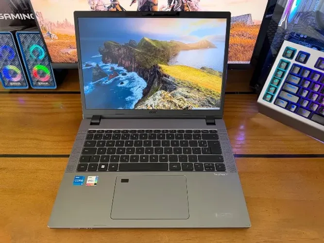 Notebook Profissional Acer i5-1335u 12gb M2-4.0 512gb Iris-Xe Tela 14? FHD+