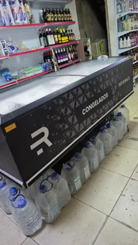 Vendo Ilha de congelados
