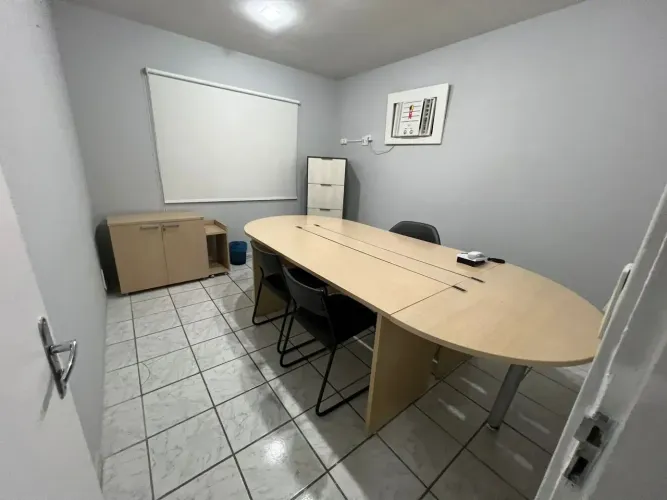 Sala  empresarial para aluguel tem 15 metros quadrados em Piedade - Jaboatão dos Guararape