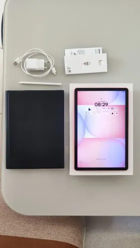 Tablet Samsung Galaxy Tab S10 lite 128GB com capa