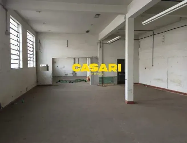 Galpão Comercial para Aluguel em Rudge Ramos, São Bernardo do Campo  450 m² Úteis