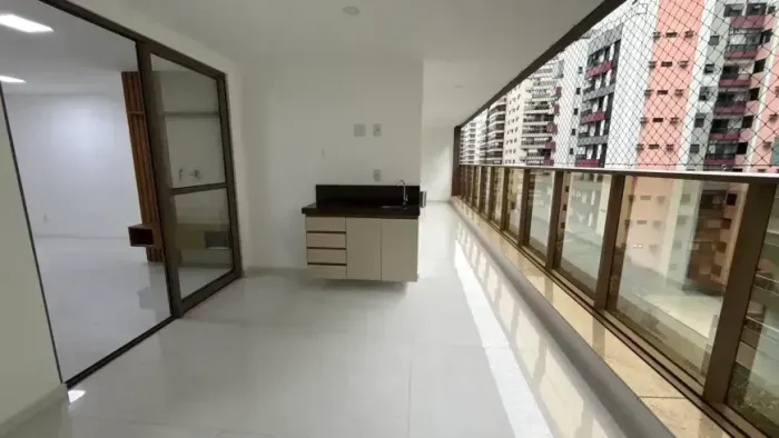 Apartamento 3 Quartos sol da manhã Ed Veleiros. &