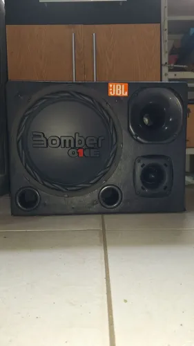 Caixa Trio mais Rádio Sony.