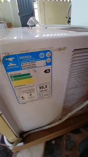 Ar condicionado 10.000 btus 220v