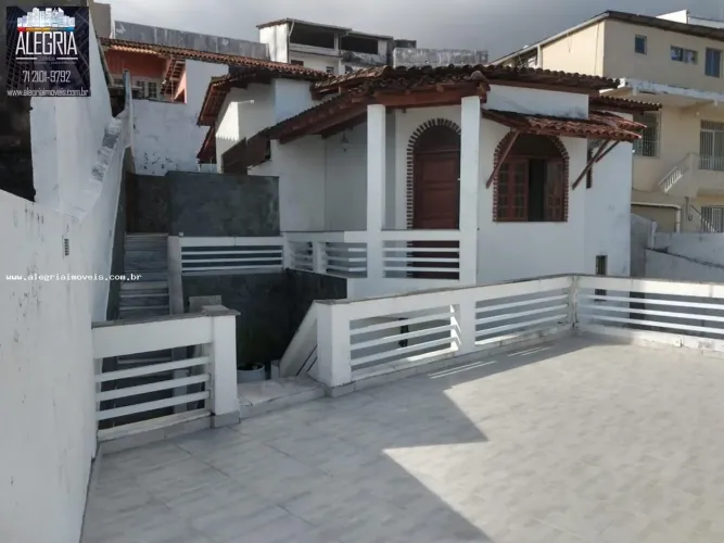 Casa para Venda em Salvador, PERNAMBUÉS, 4 dormitórios, 1 suíte, 3 banheiros, 3 vagas