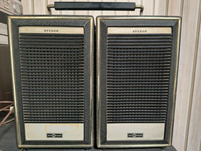 Toca disco Motoradio Stereo AC/DC 110/220