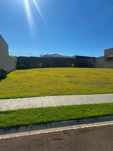 Terreno 352m² | Condomínio Alto Padrão