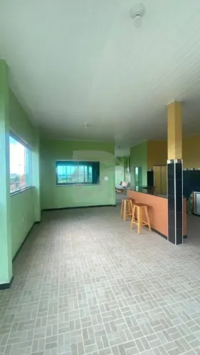 Prédio Para Venda no Novo Paraíso com Varanda, Quintal e 2 Vagas Cobertas