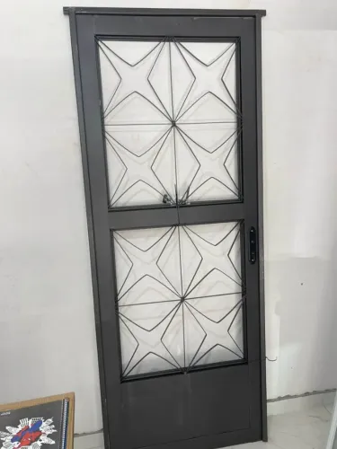 porta de ferro zarção