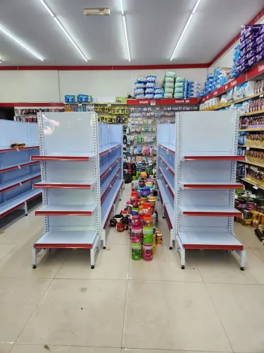 Gôndolas para farmácia
