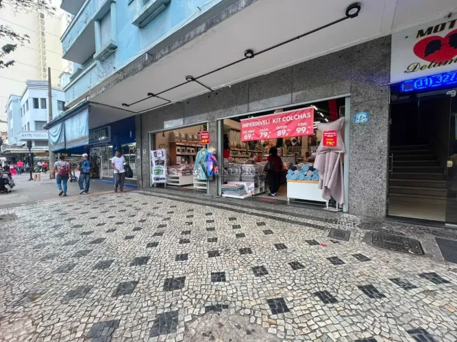 Loja para locação no centro.