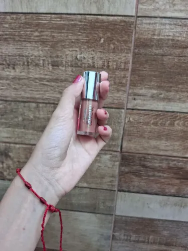 Gloss Ruby Rose Blow cor SB10 e SB30