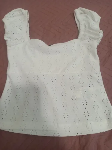 Blusa branca menina.