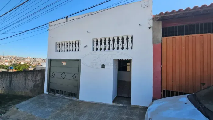 Sobrado com 3 dormitórios e edícula completa à venda no Lopes de Oliveira | Sorocaba