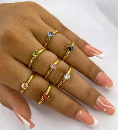 ? Anéis Solitários ?<br><br>? 35,00 unidade <br>? Folheados a ouro<br><br>Obs'nao tem garantia