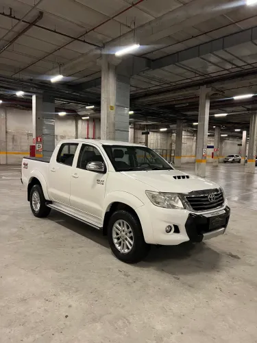 Toyota Hilux CD SRV D4-d 4X4 3.0 TDI Diesel AUT 2015