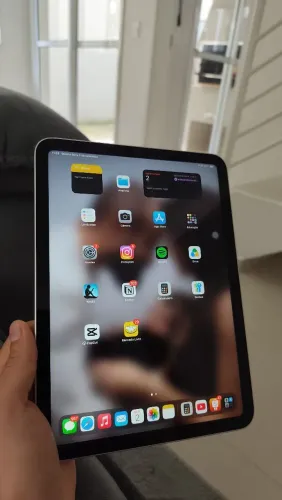 iPad 10G 64GB carregador e cabo, sem caixa
