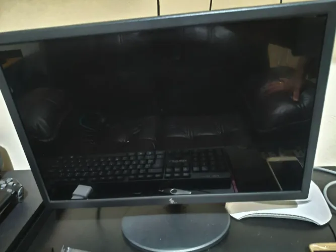 Vende-se Monitor Gamer
