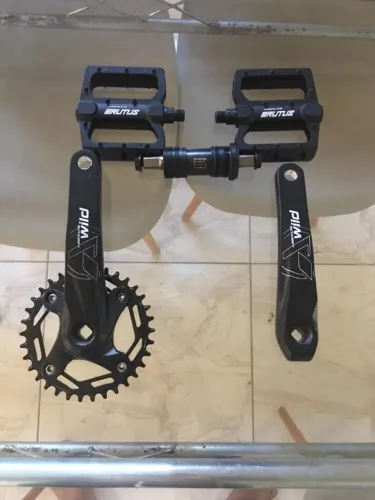 Kit Pedivela Absolute Wild + Pedal Brutus + Central Shimano - NOVO SEM USO