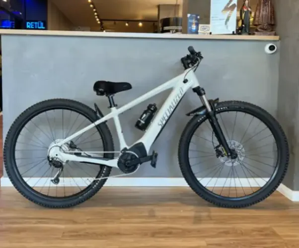 SUA ESPOSA OU NAMORADA MERECE - Specialized Turbo Tero 3.0 2024 - Semi Nova - Tamanho P